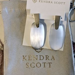 🌹 Kendra Scott Modernist Glass/ Silver Earrings 🌹 NWT